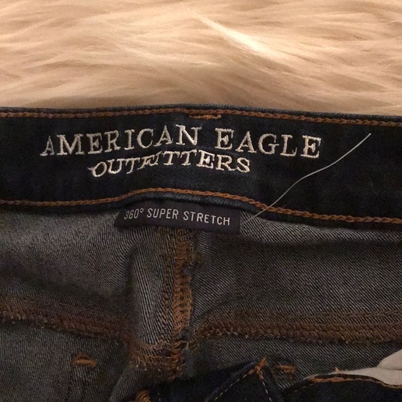 American Eagle Ripped Jeans/Jeggings - Picture 3 of 5
